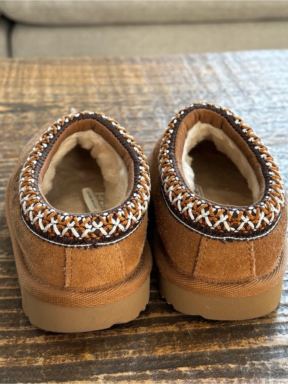 UGG reposhing these